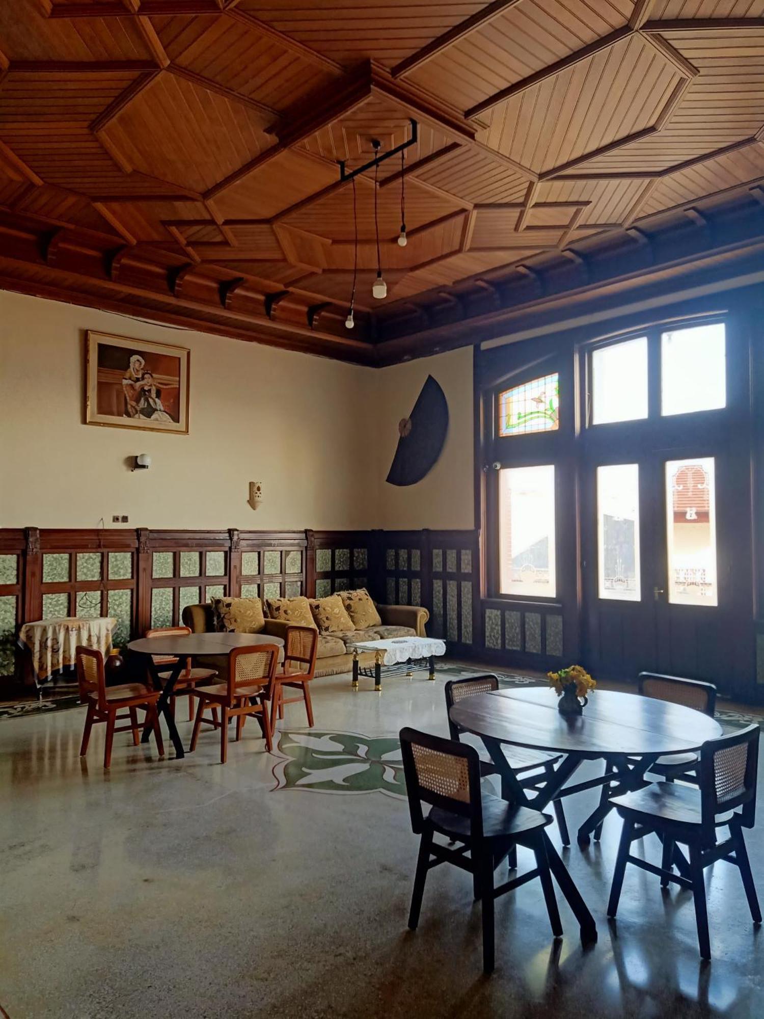 Hotel Niagara Lawang Exterior photo
